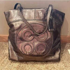 Coach Leather ROSE GOLD Bronze METALLIC TOTE BAG Laura Op Art Julia Perry